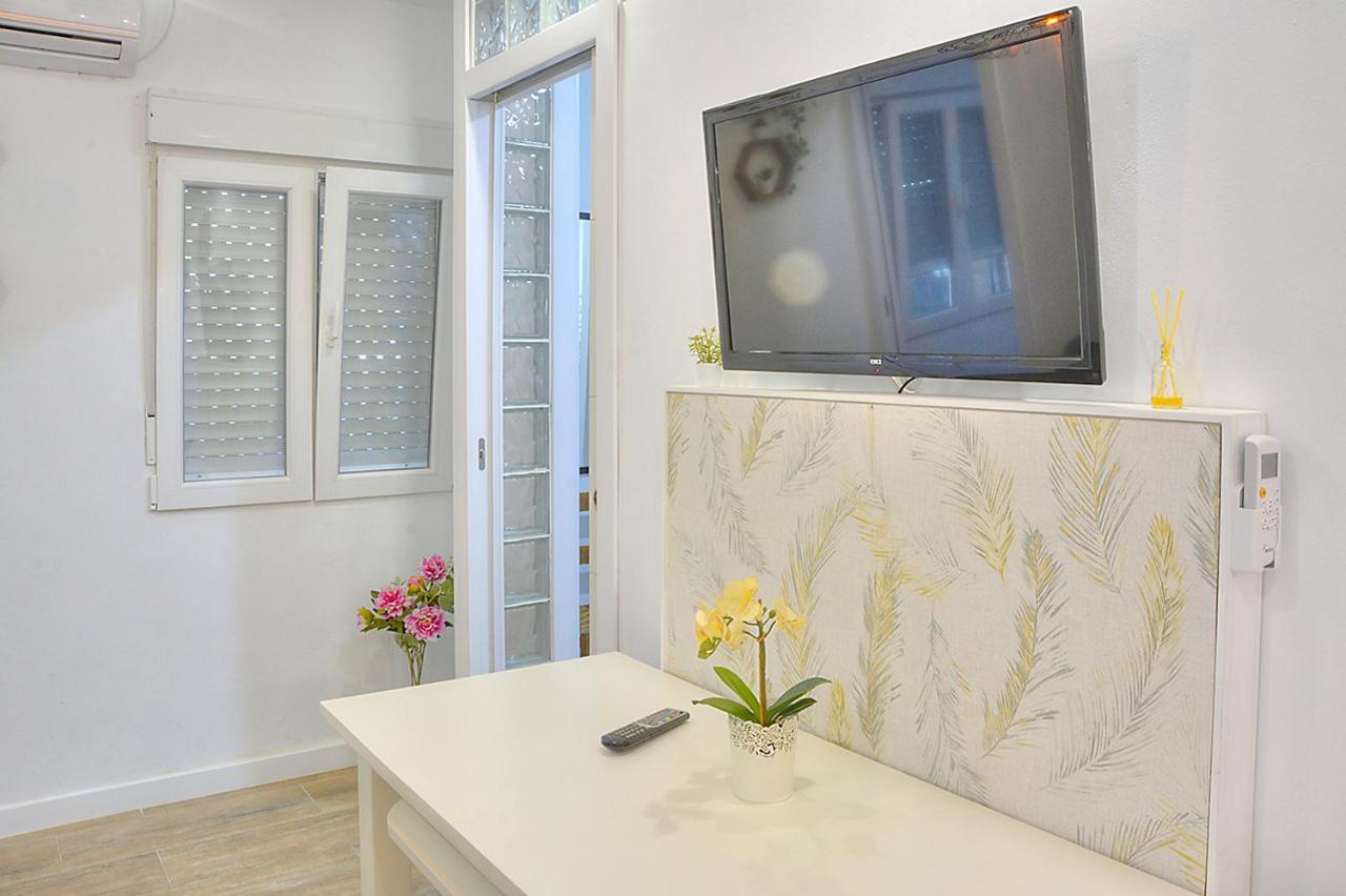 Family Apartment In Triana Seville Exterior photo